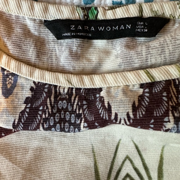 Botanical lightweight canvas top. - Picture 5 of 5